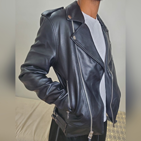 Guess faux leather jacket - Picture 2 of 4